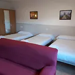 Turisticos Cancelas By Bossh سانتياغو دي كومبوستيلا